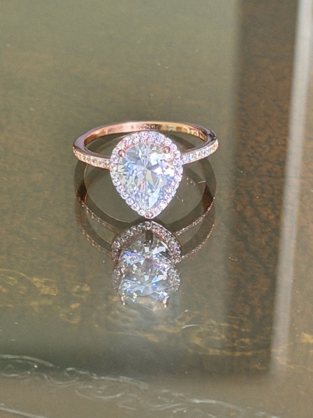 Pandora Rose Gold Pear Halo Ring with Clear Center new no box